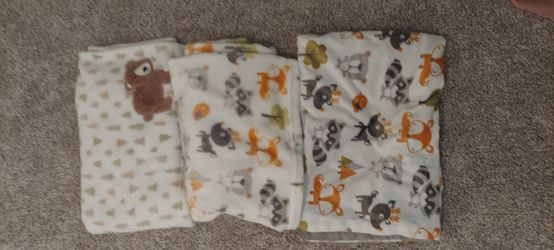 3 Woodland Blankets