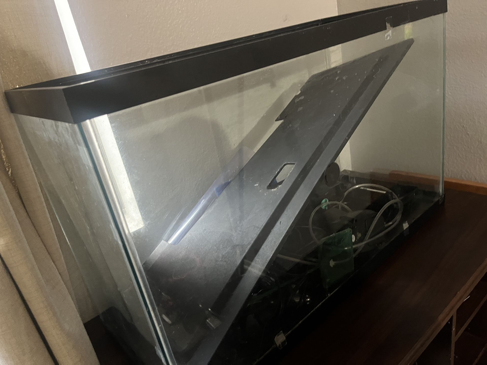 30 Gal Fish Tank With Filter And Heater