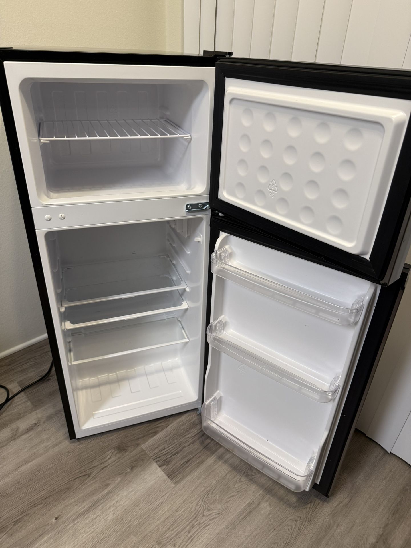 Mini Fridge Freezer