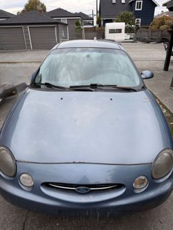 1999 Ford Taurus