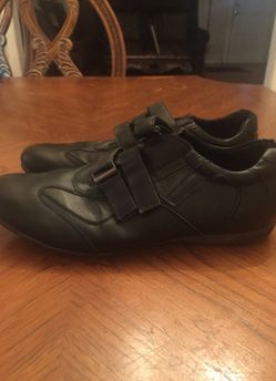 Mens black shoes