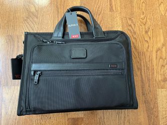 Tumi Alpha 2 Slim Deluxe Portfolio
