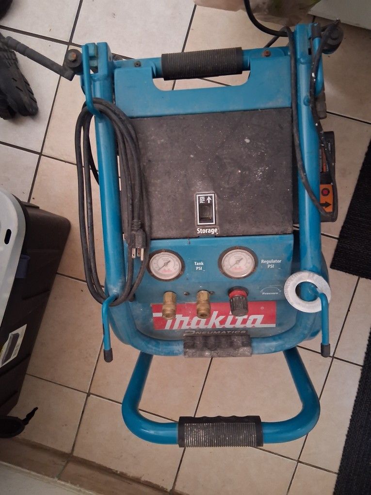 Makita Compressor