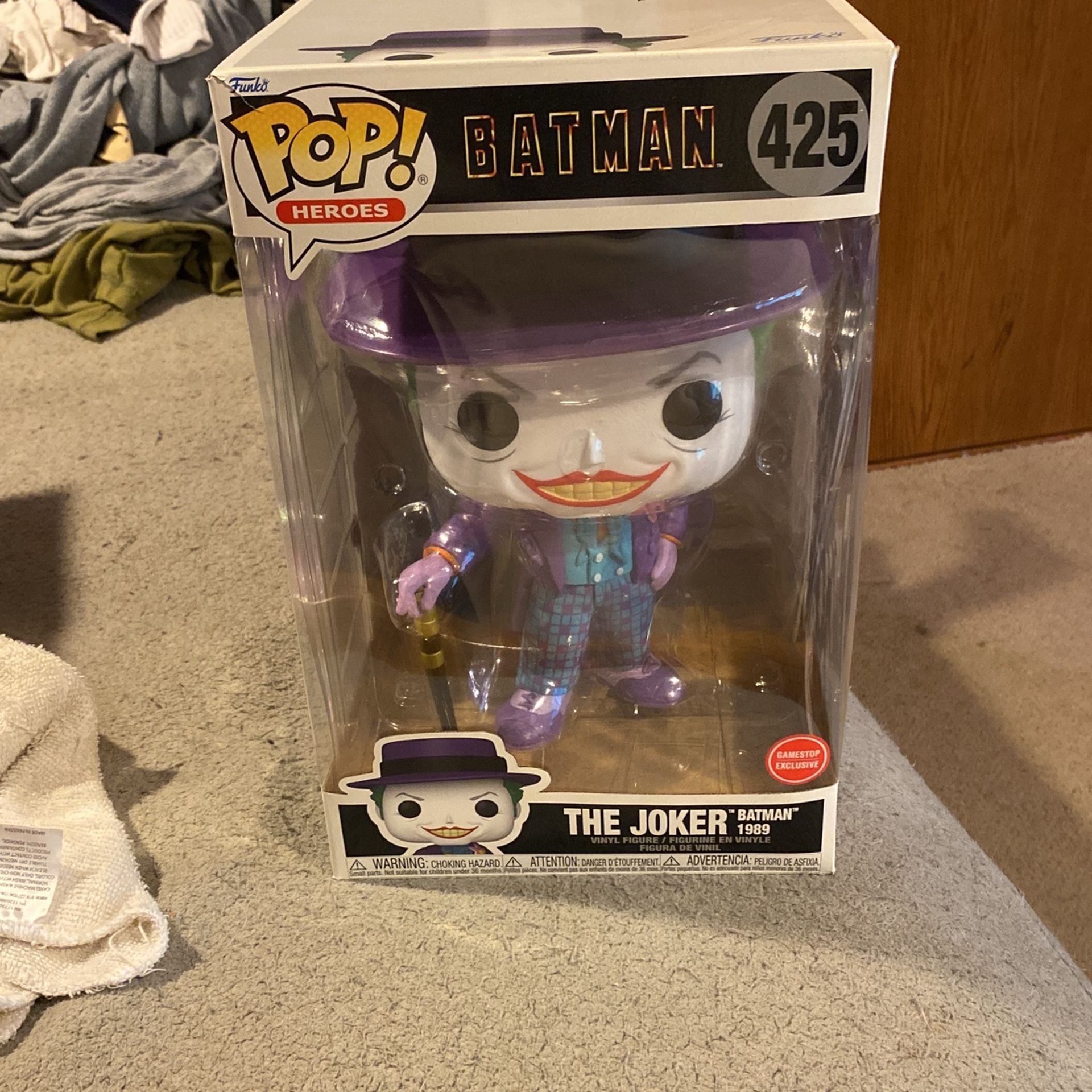 Funko Pop Batman :The Joker #(contact info removed)  Joker  Hot Topic Exclusive 