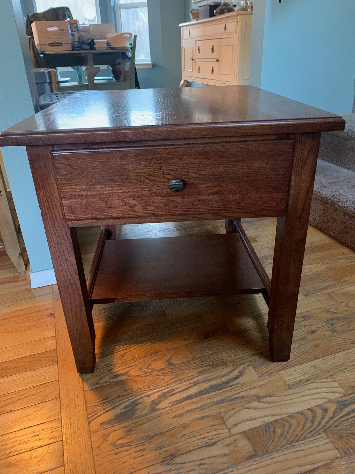 Thomasville end table solid oak for Sale in Port Orchard, WA OfferUp