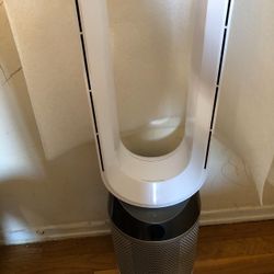 Dyson pure Cool Link Air Purifier And Cool Fan tower - TP04   In good , working condition .   With original dyson filters , lots of life left   Will c