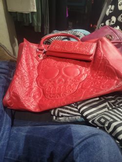 Lounge fly Purse And Wallet