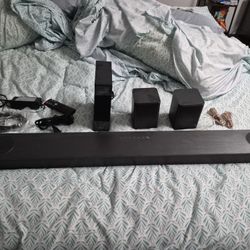 LG SL8YG 5.1.2-Channel Bluetooth Soundbar Subwoofer 440W Dolby Atmos With Additi