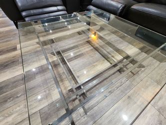 Vetra glass coffee table from Eldorado square shape