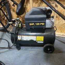 8 gallon air compressor  