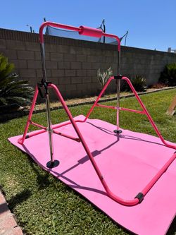 Gymnastic bar