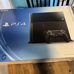 PS4 PlayStation 4