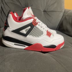 Jordan retro 4