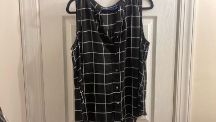 Women’s Sheer Button Down Tank - L - Black & White Pattern