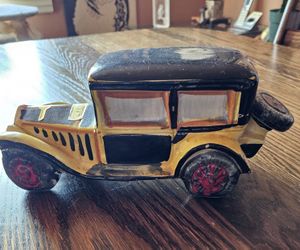 4/ Collectible DECANTERS /ITALY.