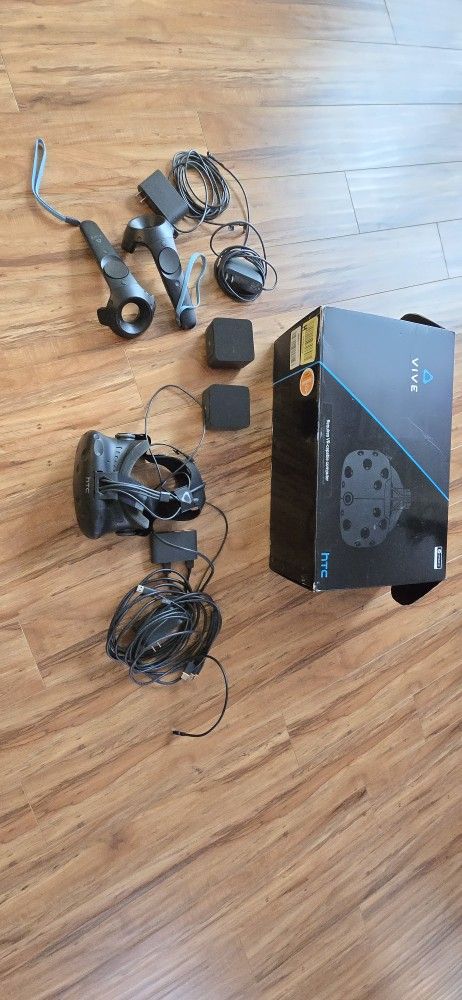 HTC Vive Full Set, Base Stations Included