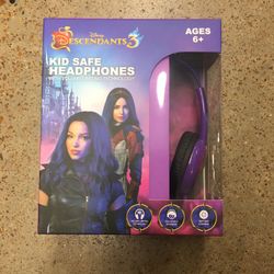 NWT Descendants kids headphone