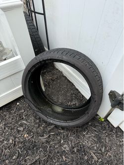 Tesla model s performance front tires 245 35 zr21  Arroyo grand sport a/s brand new no wear!!  Never mounted!!!