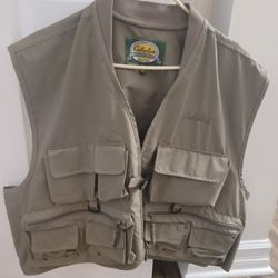Cabellas Fishing Vest Like NEW!