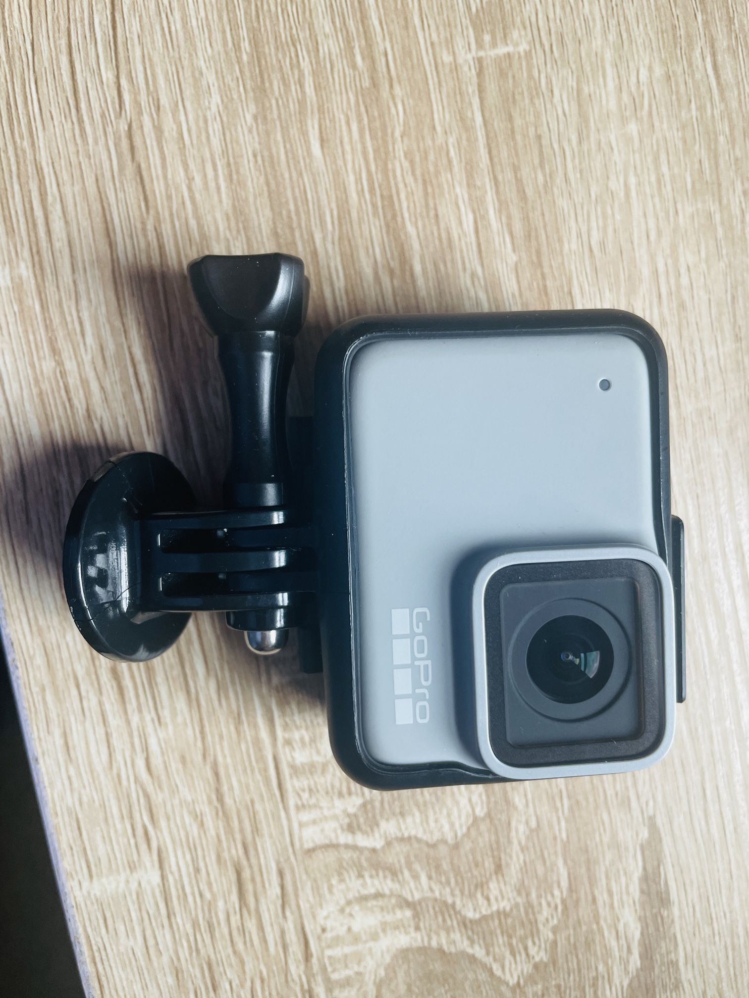 GoPro Hero 7 White Action Camera with Mount