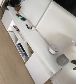 Tv stand