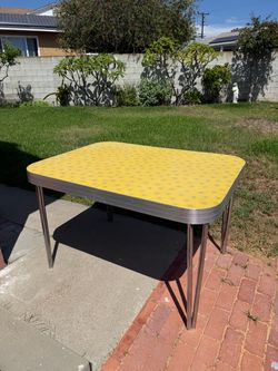 Vintage kitchen table with leaf