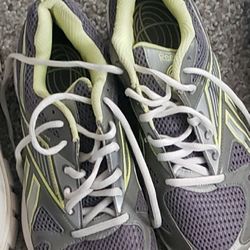 Grey Reebok Size 8, $6