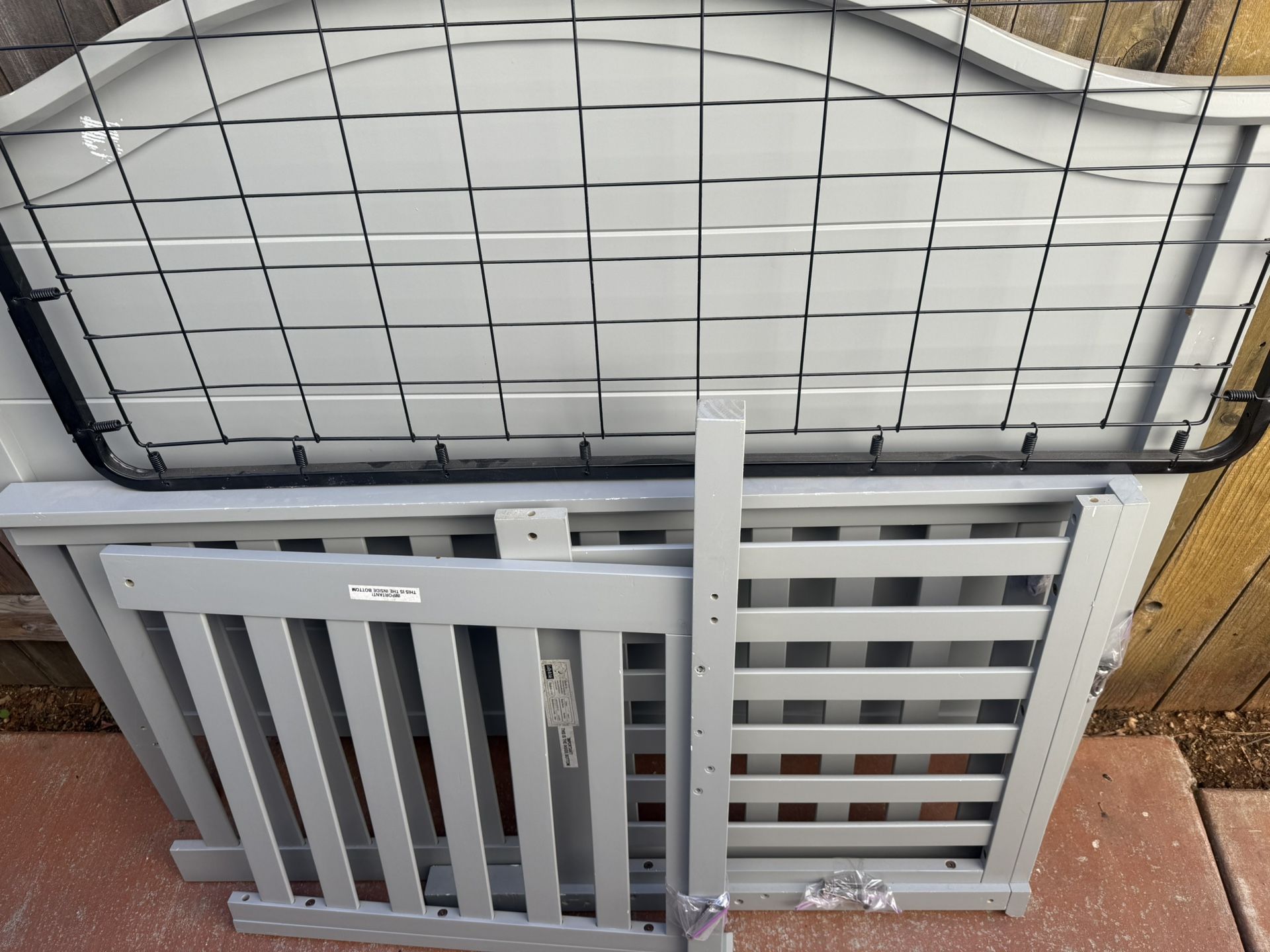 Baby crib Bed ! Used Once Must Go! 