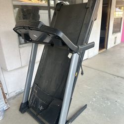 Treadmill 