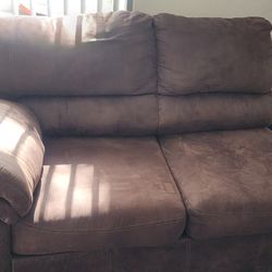 SECTIONAL... WON'T LAST. NO TEARS OR RIPS