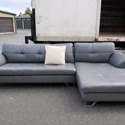 Sectional Couch