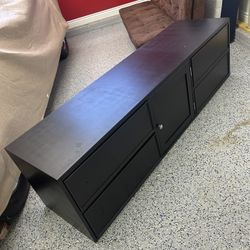 DRESSER/TV STAND