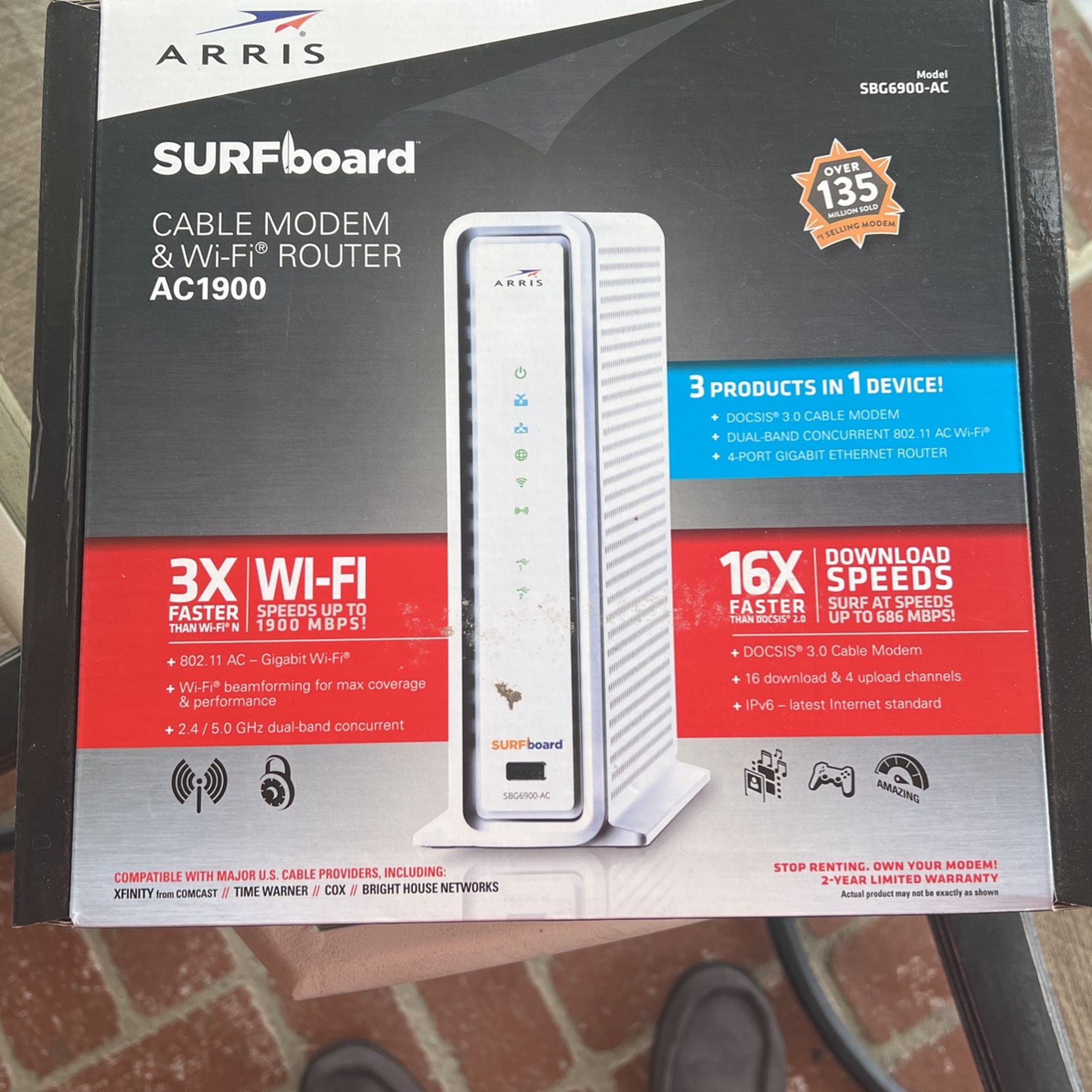Airris  Cable Modem And Wi-Fi Router