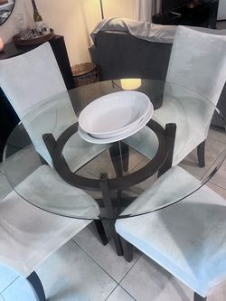 Round Glass Dining Table