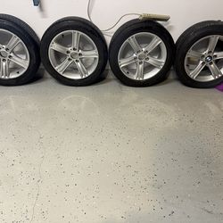4 Wheels 17in And Tires 2015 BMW 328i  $250  Compatible Varios Modelos De BMW  Acepto Ofertas