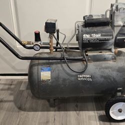 AIR COMPRESSOR - 12 GALLON