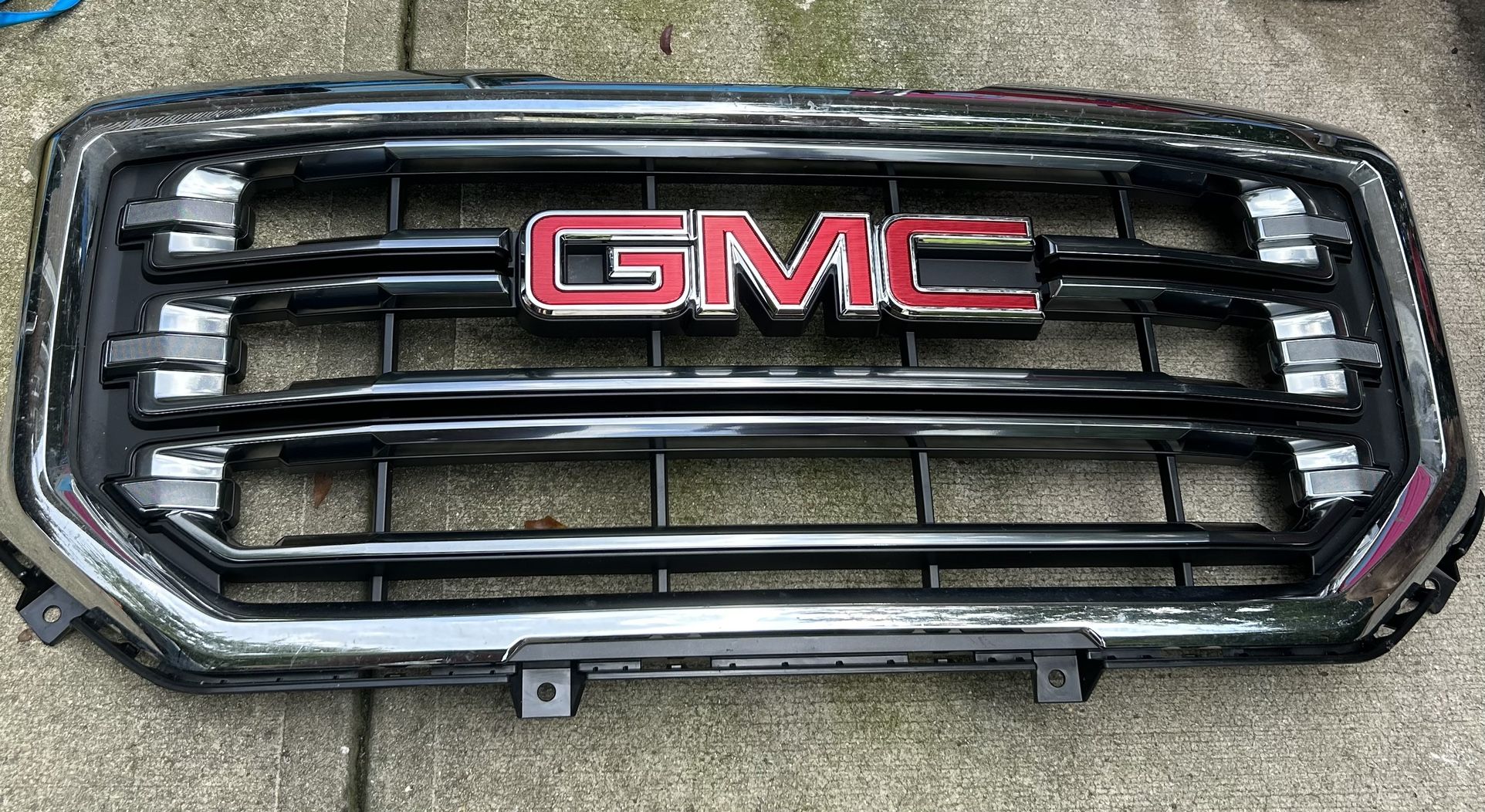 GMC 1500 Grill