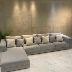Sectionals With Chaise , Comfortable Cushions,spacious , 