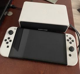 OLED WHITE NINTENO SWITCH