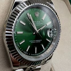 Green Dial Datejust-Style Watch | Jubilee Bracelet