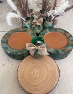 Plates and center pieces