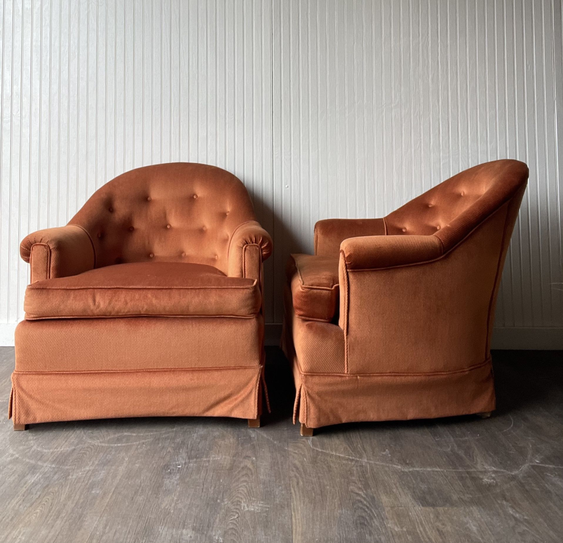 Mid Century Modern Vintage Barrel Back Tufted Burnt Orange Wood Leg Pair Of Chair