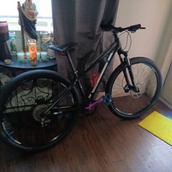 MARIN 29 INCH BIKE