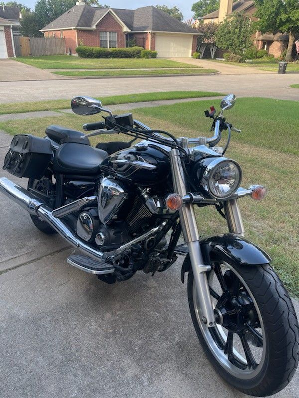 2015 Yamaha V Star 950 2,400 Miles