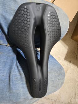 Yongshen Black Bike Saddle