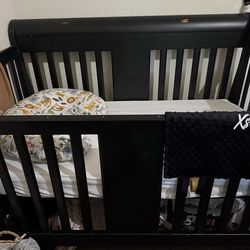 Black Crib 2 in 1