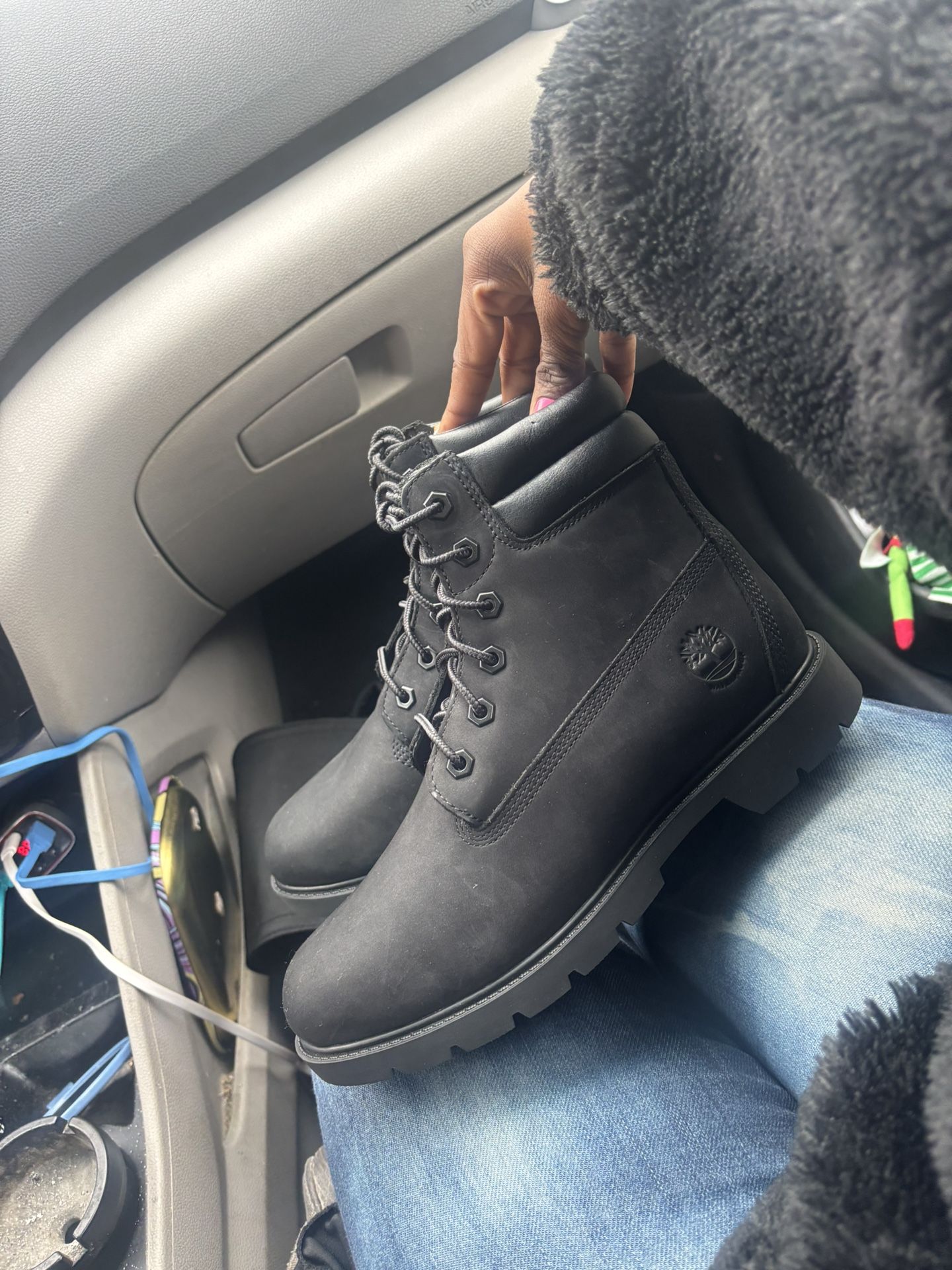 Black Timberlands Woman Size 8