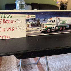 HESS TRUCK 1990.       NIB. - Toy -