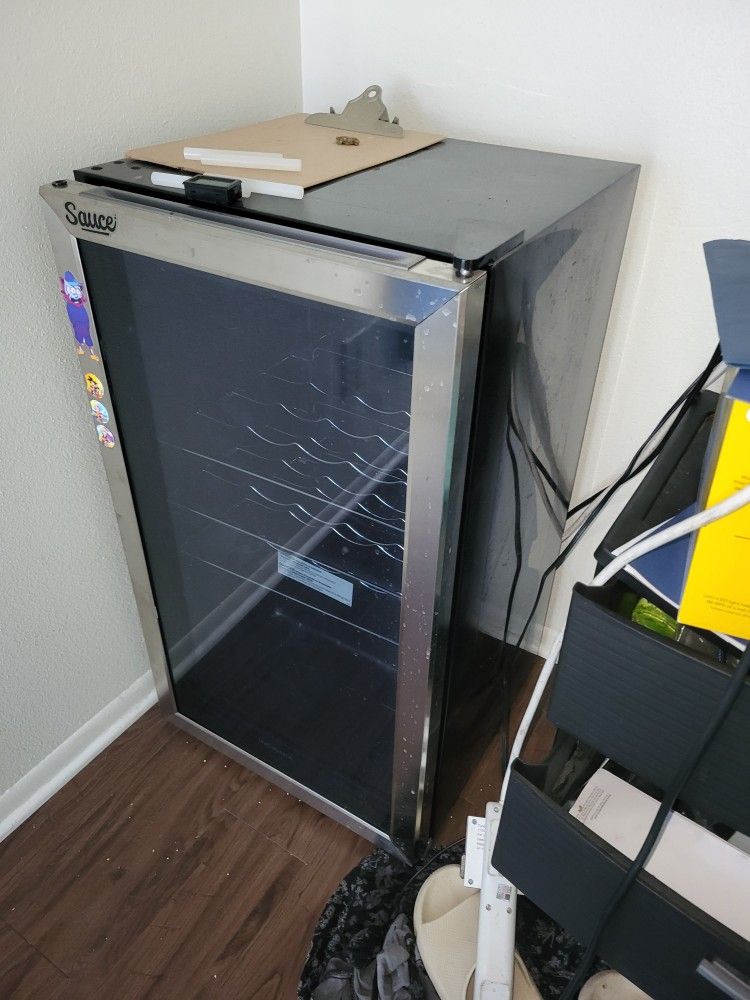 Mini Wine Fridge