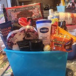 VALENTINES DAY BASKETS MEN
